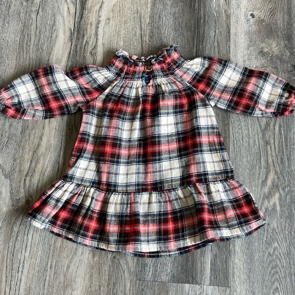 Old Navy Flannel Top, size 6-12 months - Picture 1 of 5